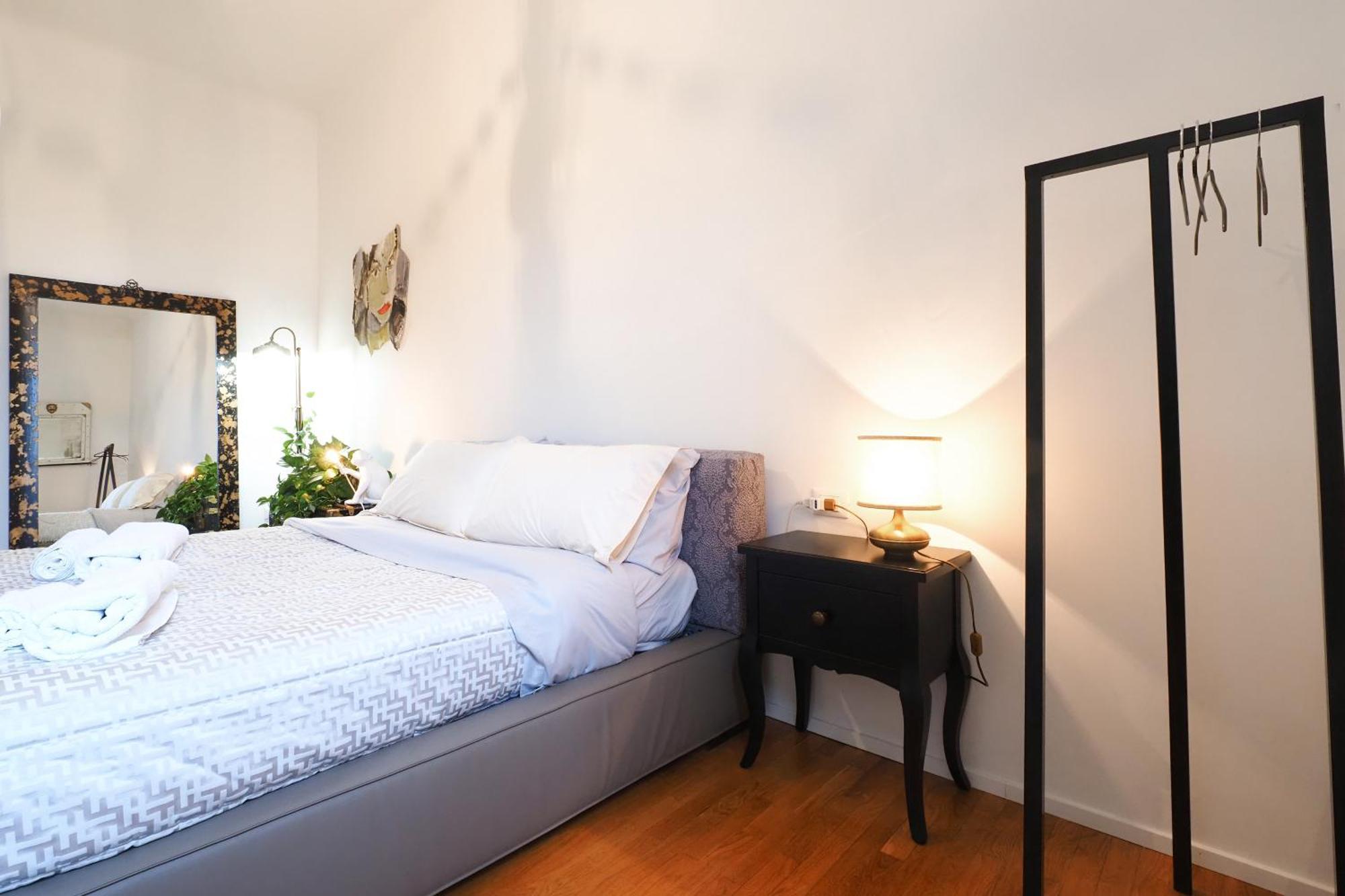 Primopiano - Ugo Bassi Apartman Milánó Kültér fotó